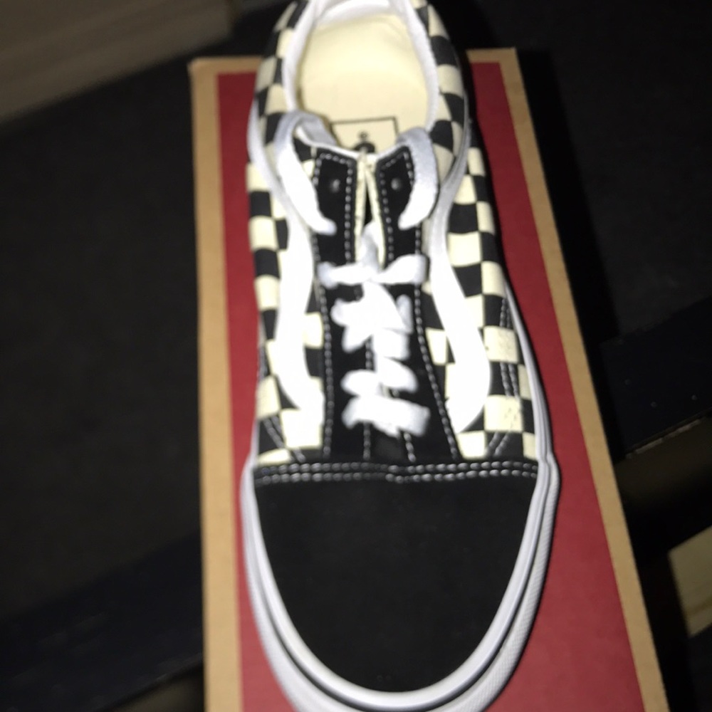 “Old Skool” Vans